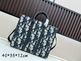 Picture of Dior Mens Bags _SKUfw239218463fw